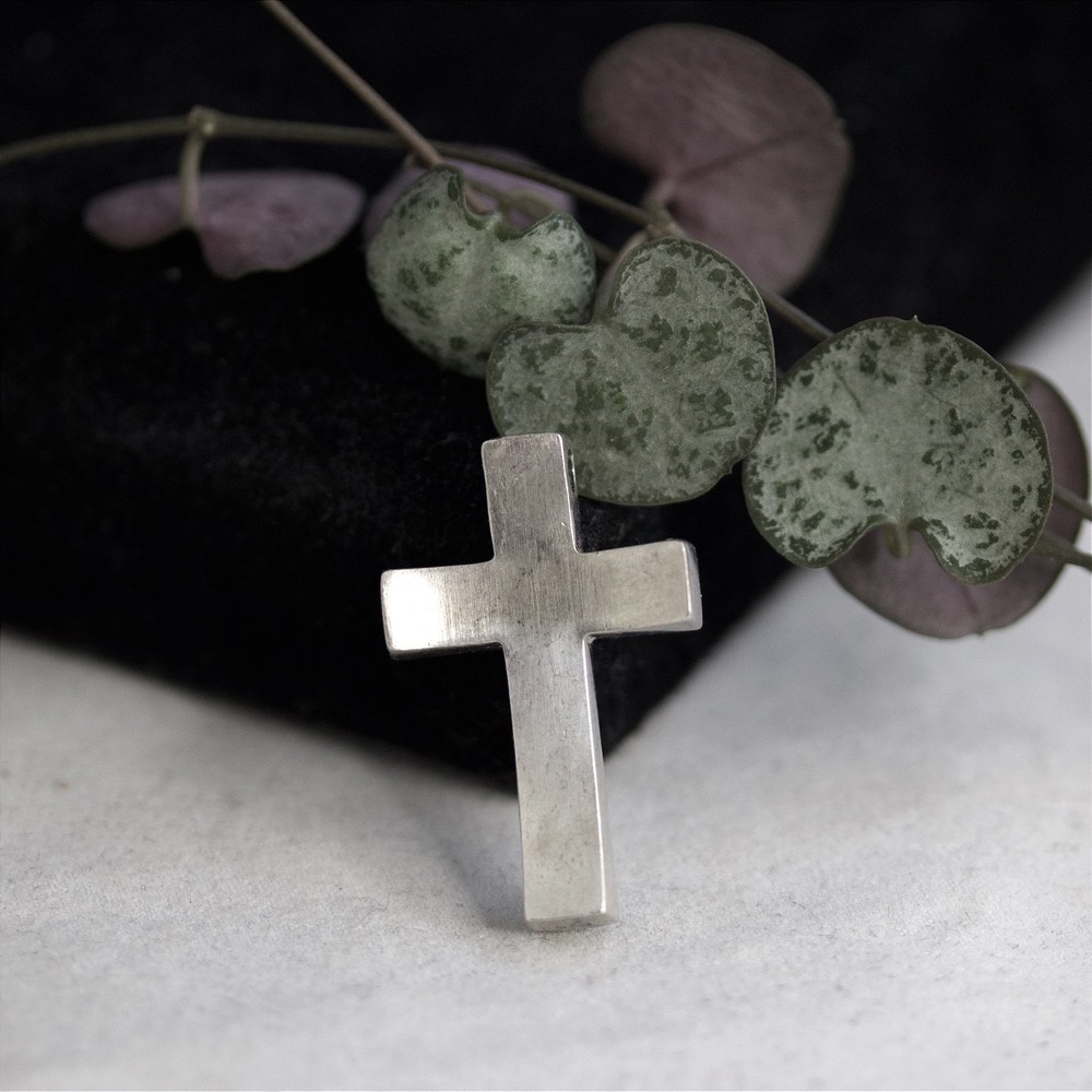 MCM Sterling Silver Curved Cross Pendant Minimalist modernist Hallmarked 1"